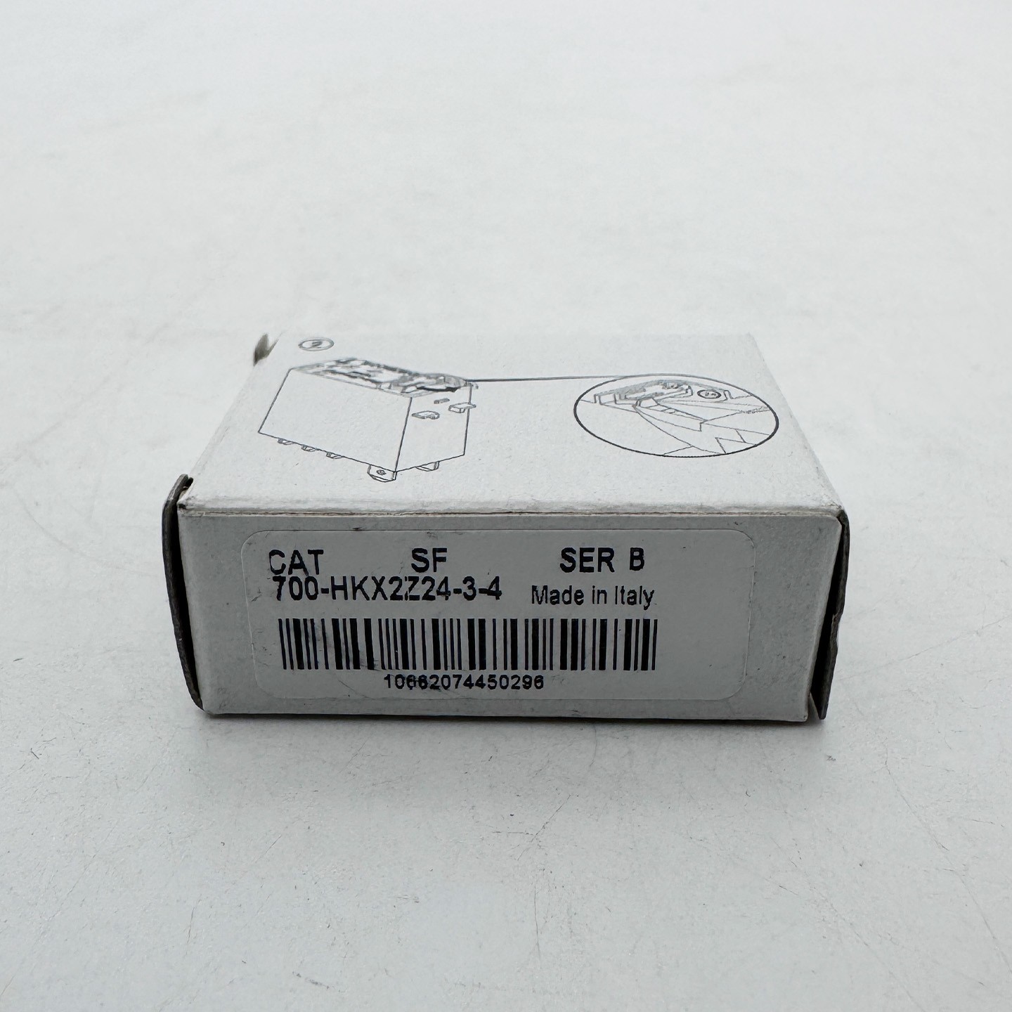 700-HKX2Z24-3-4 24V DC GP Slim Line Relay New Original 700HKX2Z2434