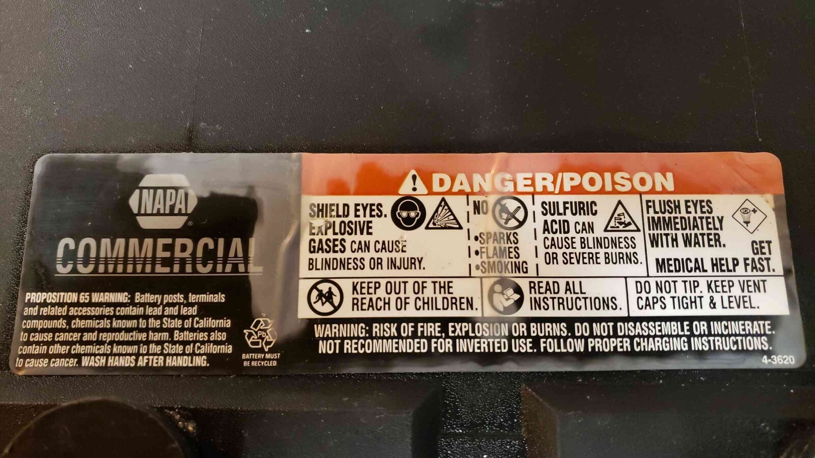 12V NAPA 8D 1100CCA Commercial Non-Spillable Lead Acid Battery (SKU: