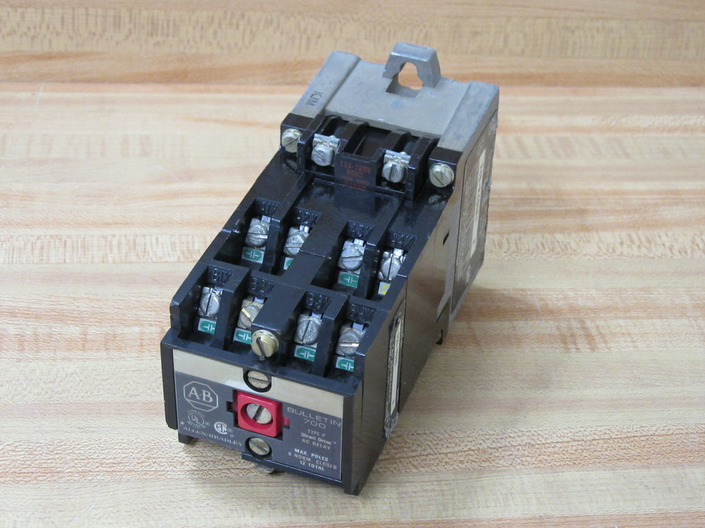 Allen Bradley 700-P400A1 Starter Relay 700P400A1 w/700-PB40