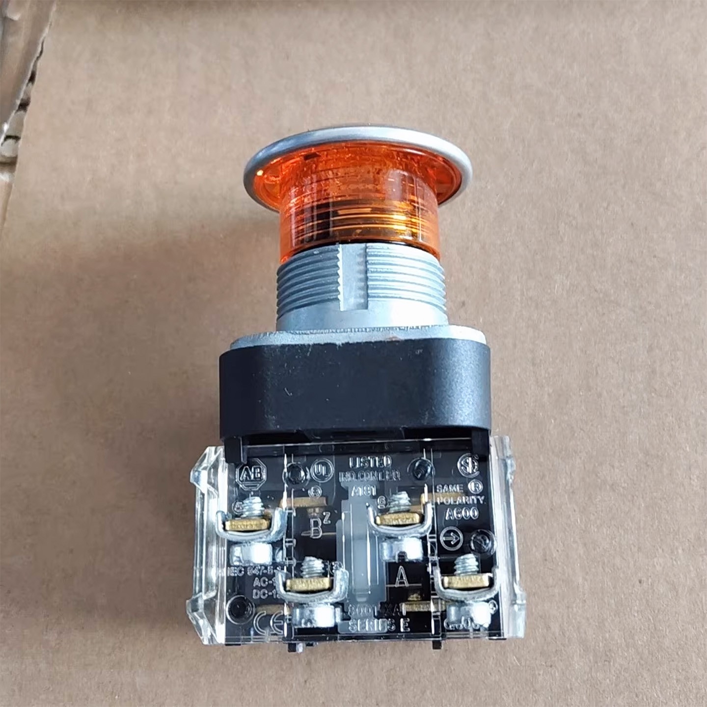 800T-FXQH2AA1 30mm Push-Pull Device 800T PB New Original 800TFXQH2AA1