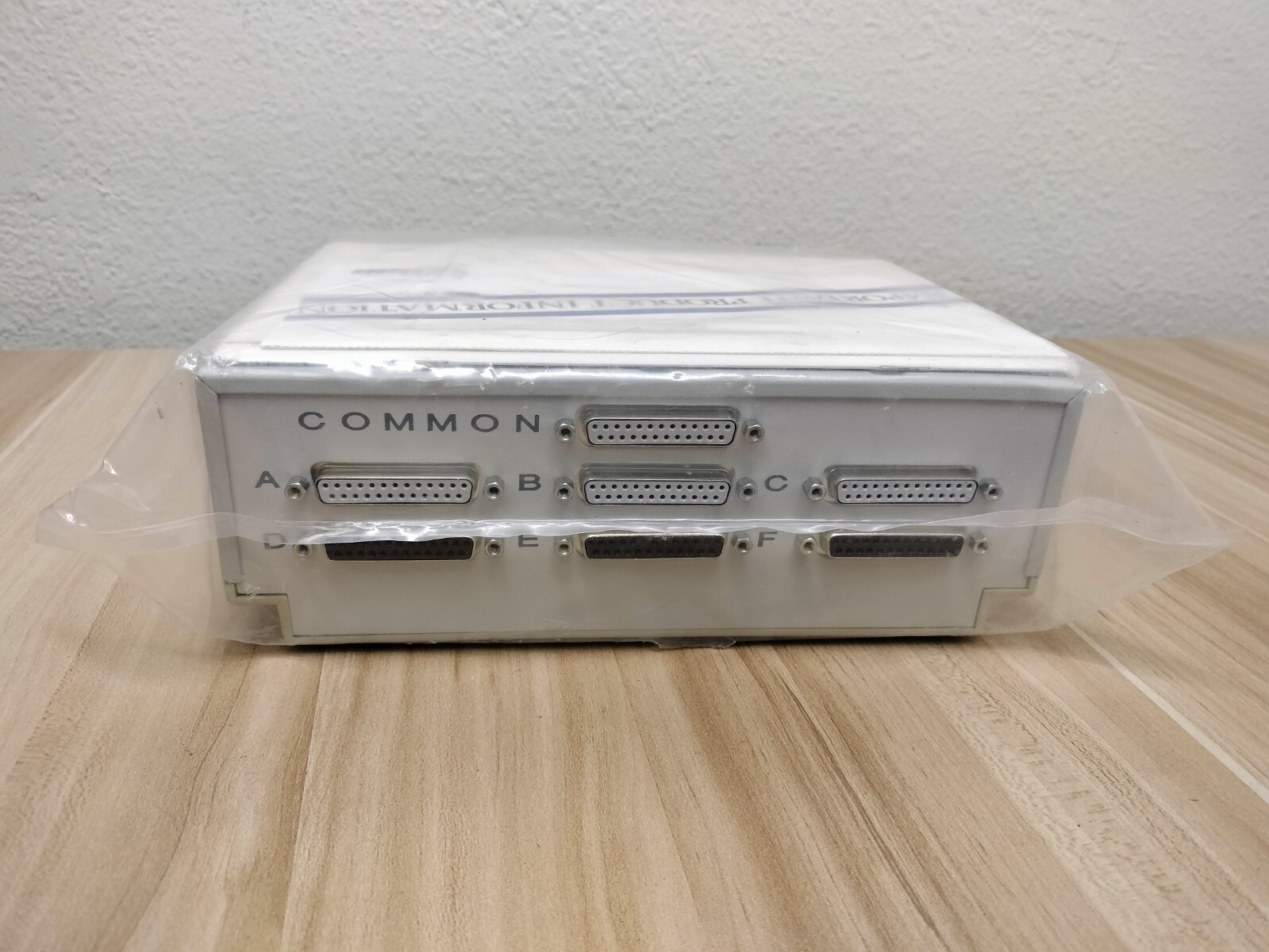 Inmac Clear Signal T-Switch – 1904 (W06034)