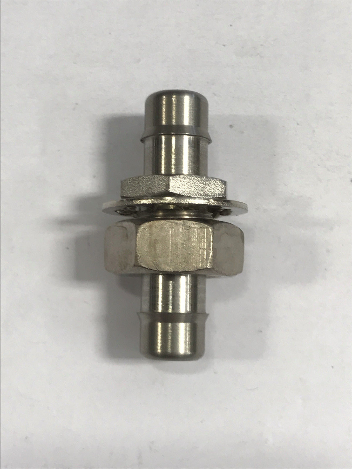 Stainless steel bulkhead fitting 1/2-20 thread to 3/8 ID tubing barb both ends