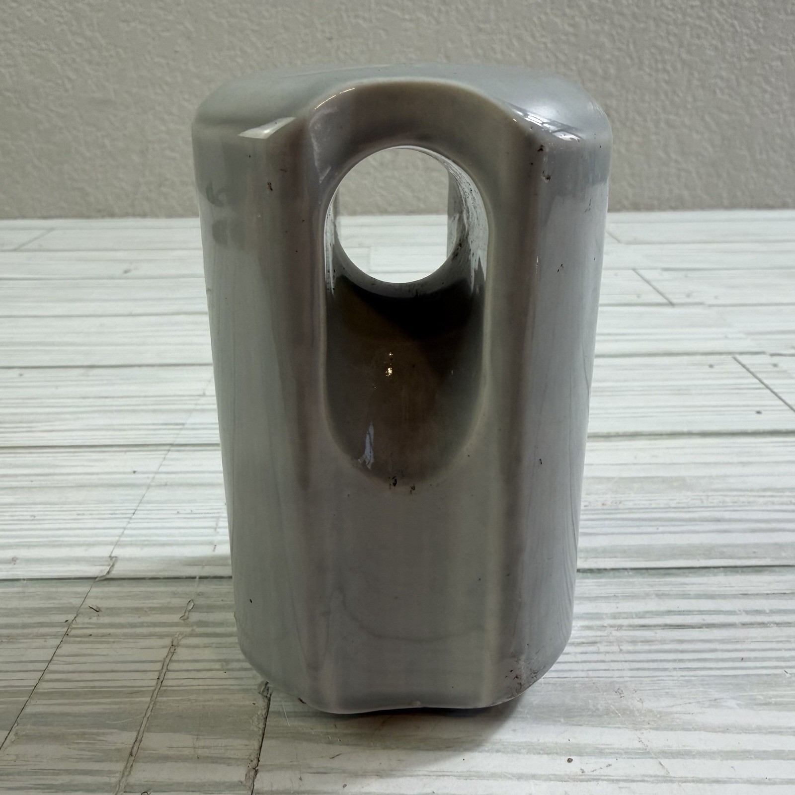 Pinco Strain Insulator White ABC