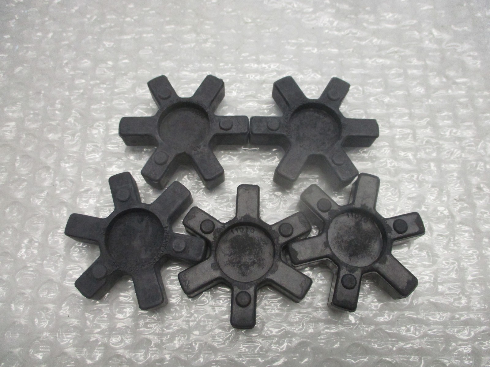LOVEJOY L-090 L-095 SPIDER INSERT LOT OF 5 NSNP