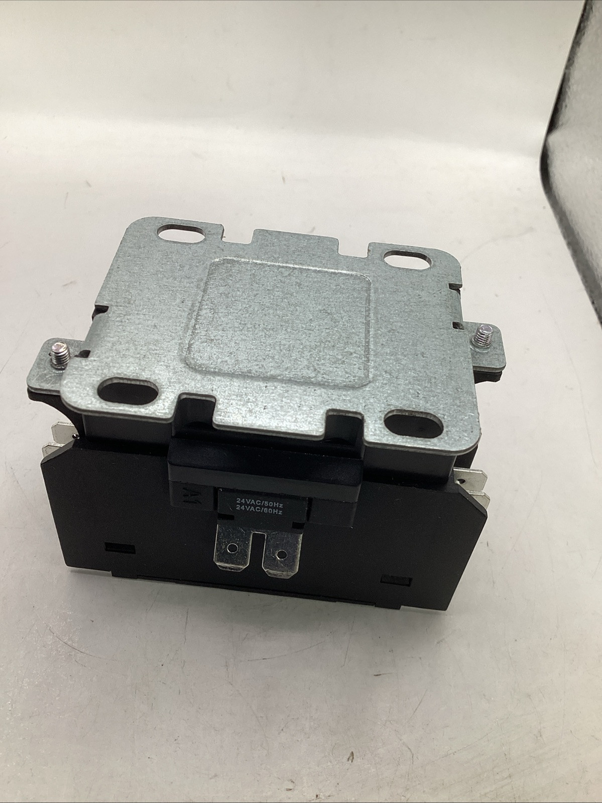 EATON CUTLER HAMMER C25CNY3T CONTACTOR 1P W/SHUNT 24VAC COIL 🟣