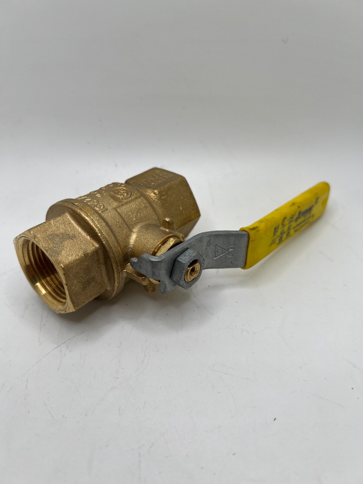 Jomar 3/4″ TWO PIECE BRASS, GAS SHUT OFF BALL VALVE T-100NE
