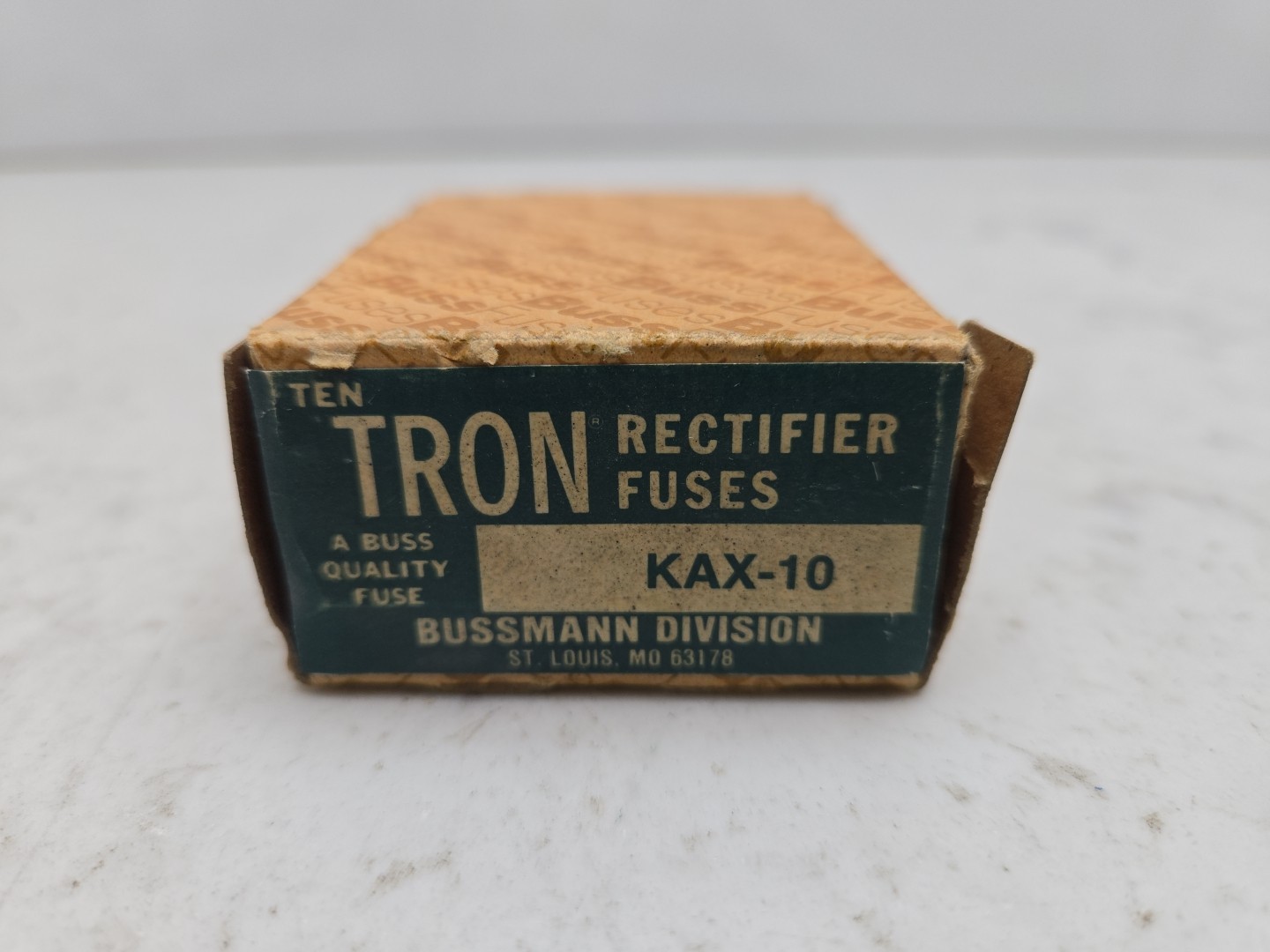 10 Pack Bussmann Tron Limitron KAX-10 Rectifier Fuse 250Vac 10A Amp KAX10 New