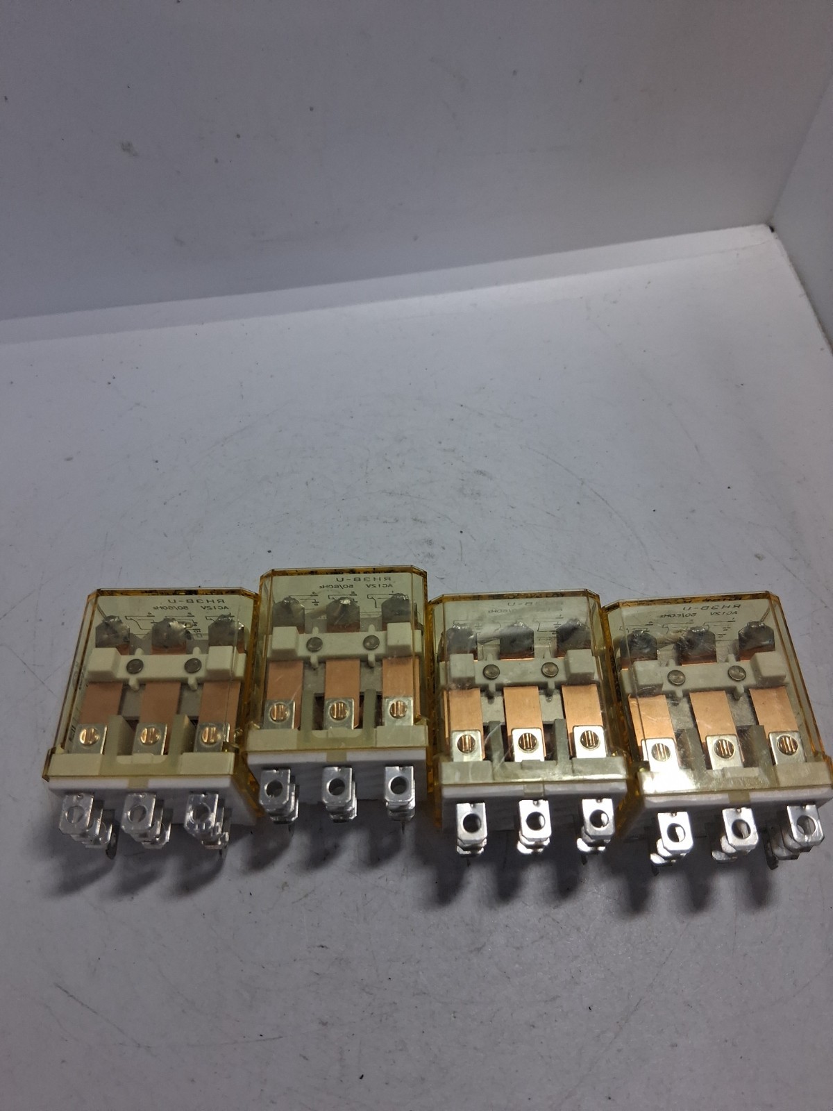 IDEC RH3B-U RELAY 12VDC 50/60HZ 11 PINS (LOT OF 4) NNB