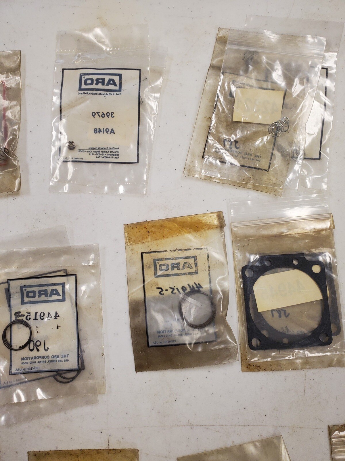 Lot Of 68 ARO INGERSOLL RAND Seals 42321 32814 33017 37942 39452 39679 44915