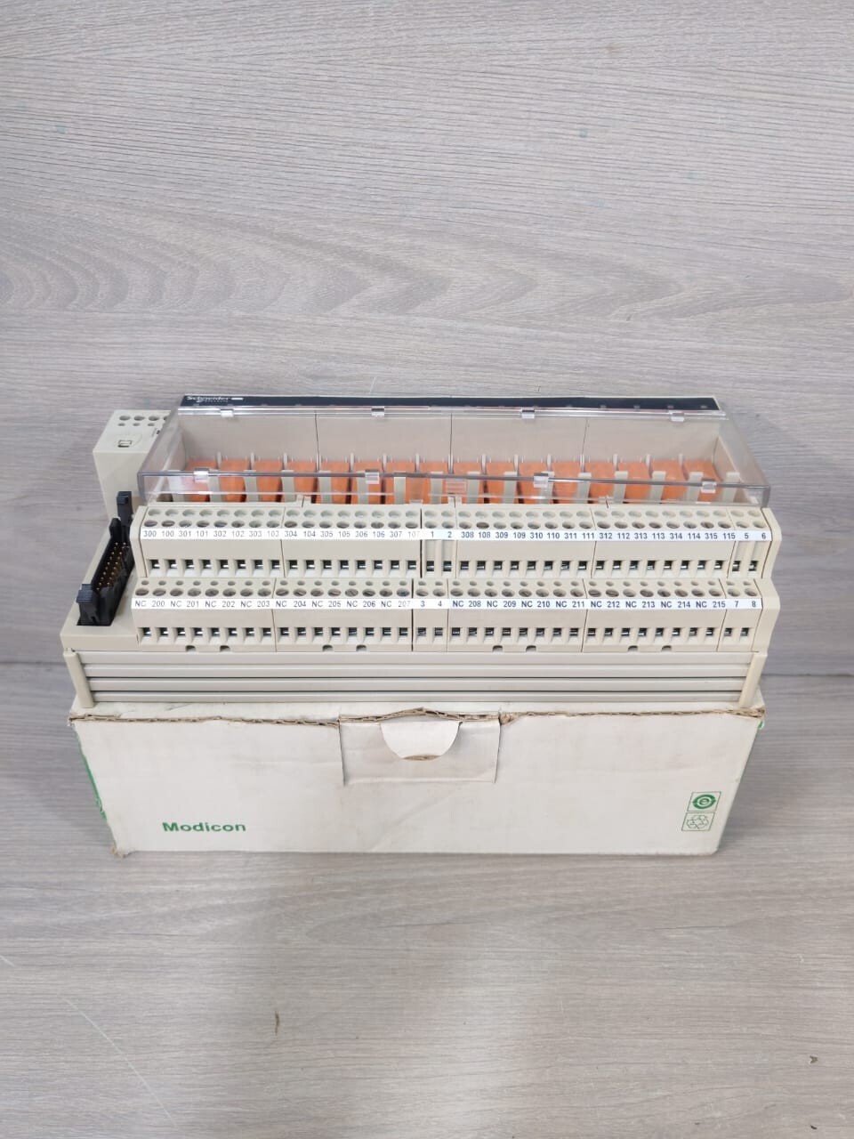 SCHNEIDER ELECTRIC ABE7 R16T230 MODICON 064467