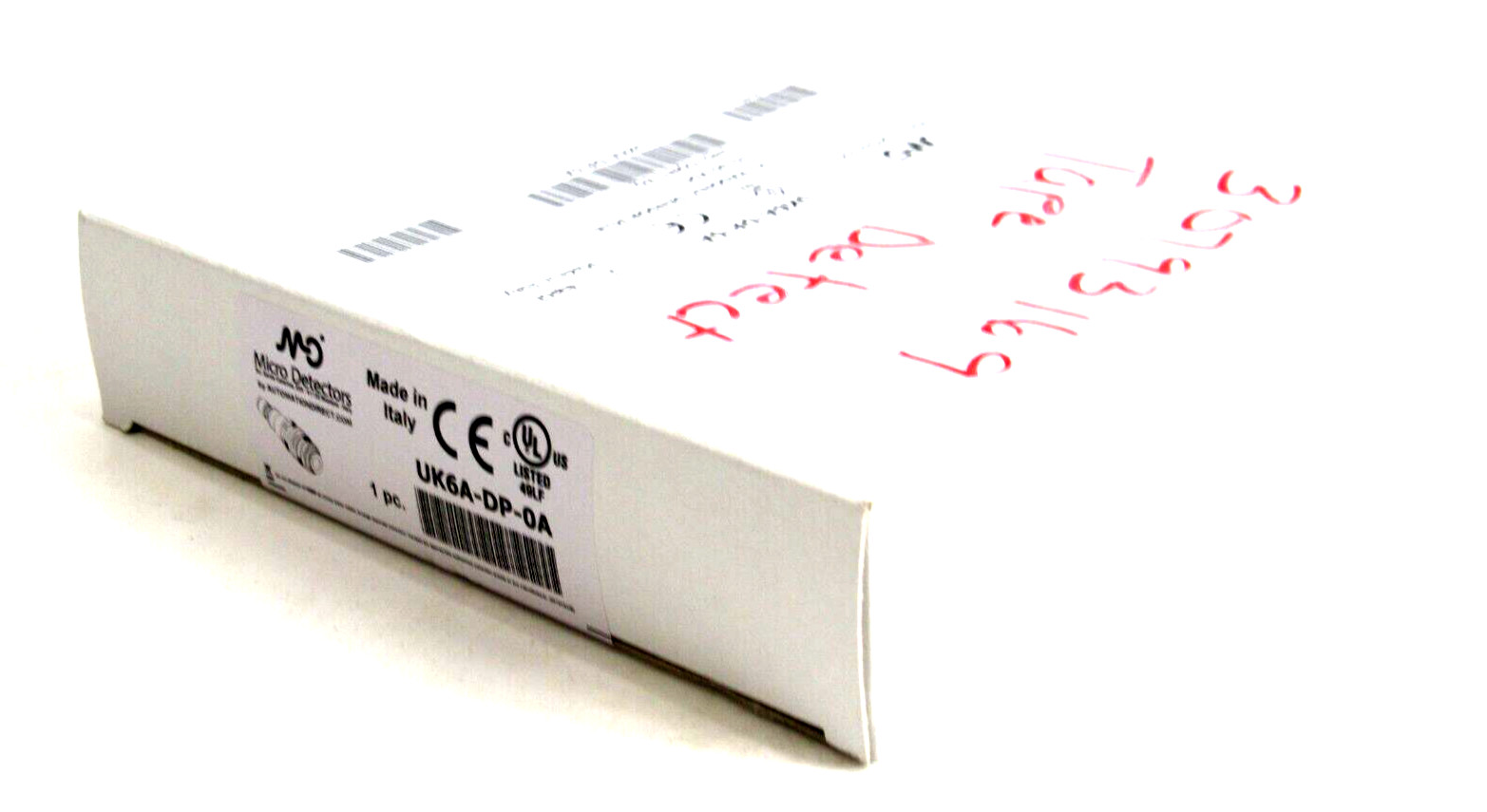 NEW SEALED MICRO DETECTORS UK6A-DP-0A SENSOR 10-30 VDC UK6ADP0A