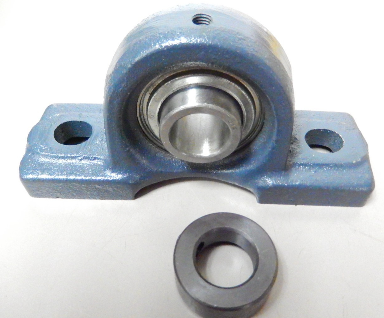 MJM RAK 3/4 Pillow Block Bearing 2 Bolt With Locking Collar