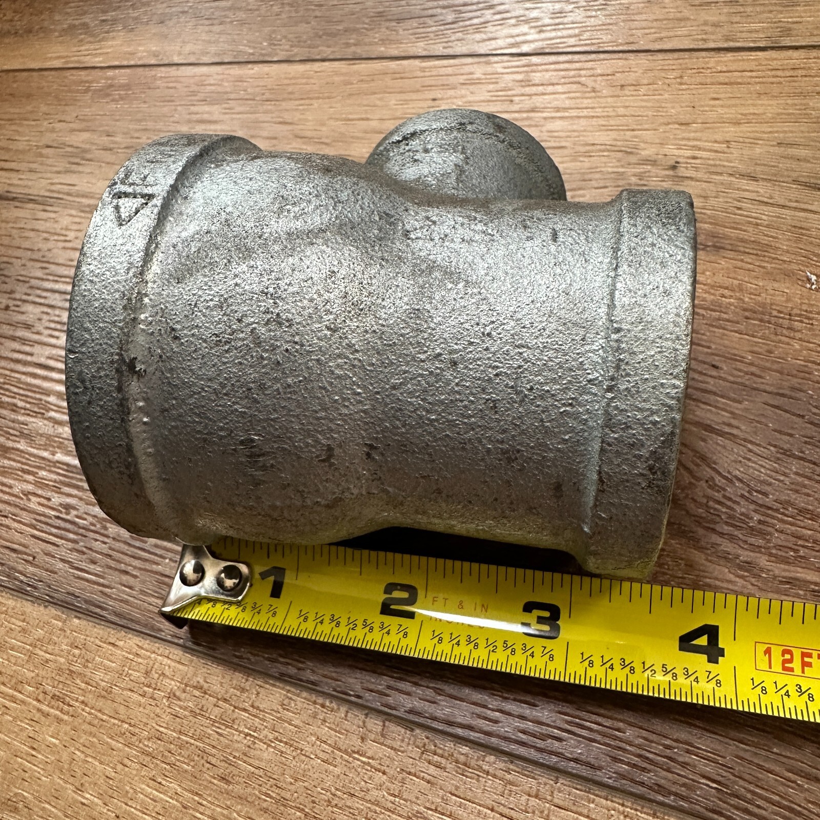 Anvil USA Reducing Tee Reducing Tee 2″ X 1-1/2″ X 1″ Pipe