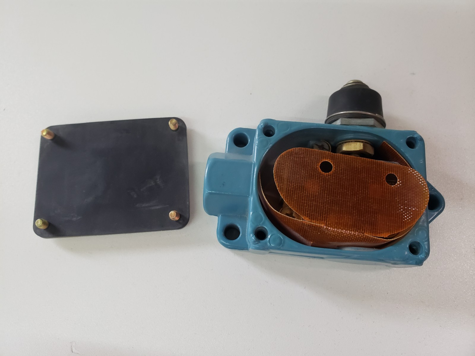 Honeywell Micro Switch BAF1-2RN-RH Limit Switch