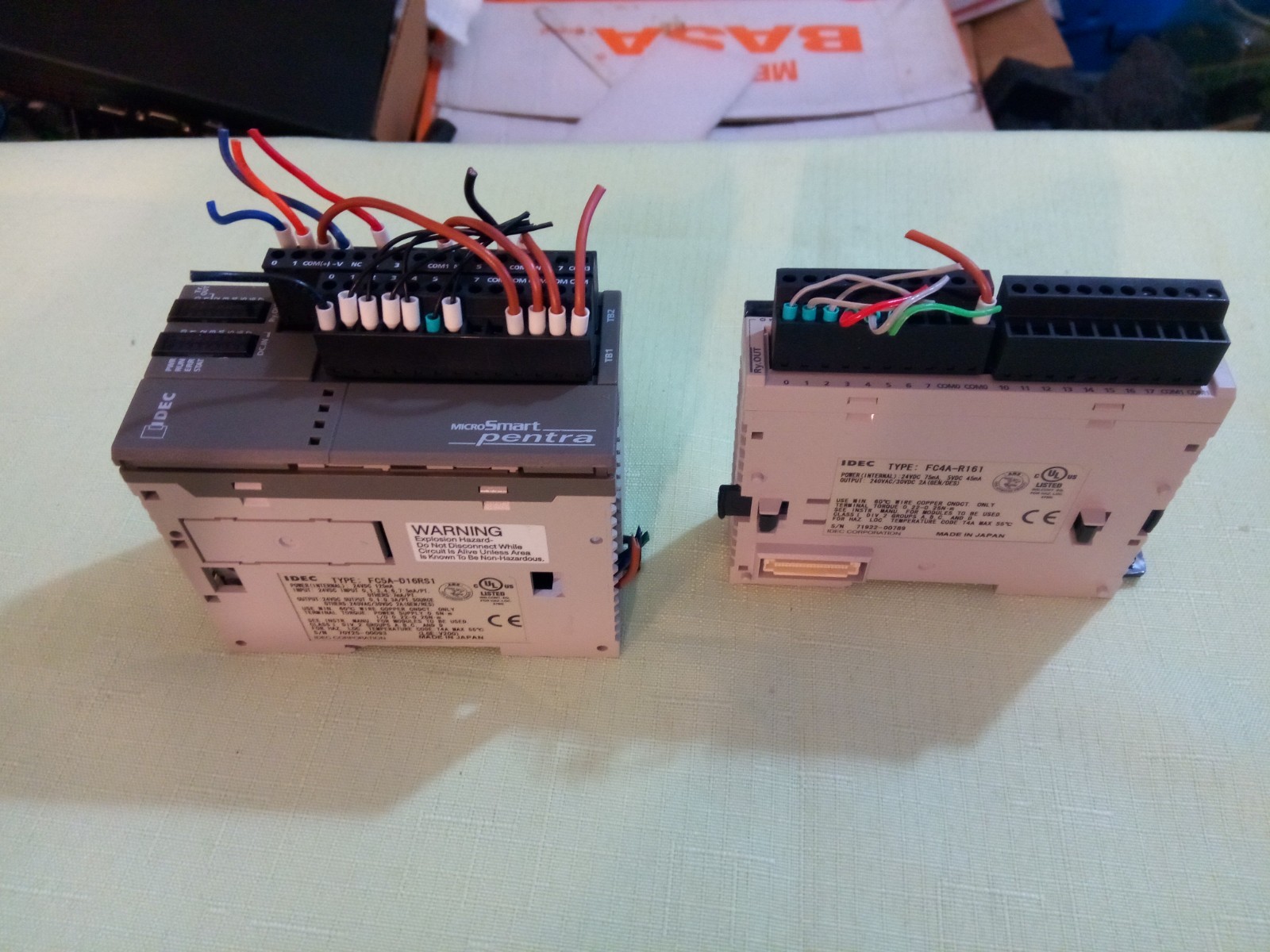 IDEC MICROSMART PENTRA FC5A-D16RS1 PLC 16I/O CPU Relay WITH IDEC FC4A-R161