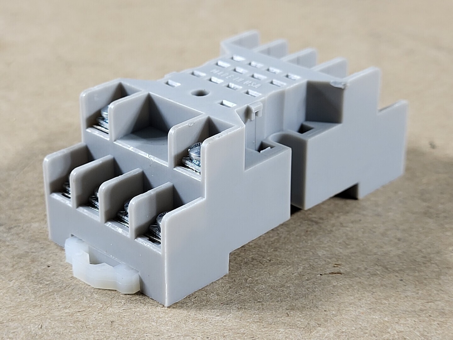 SURPLUS NEW Tyco Electronics 27E894 14-Pin Relay Socket