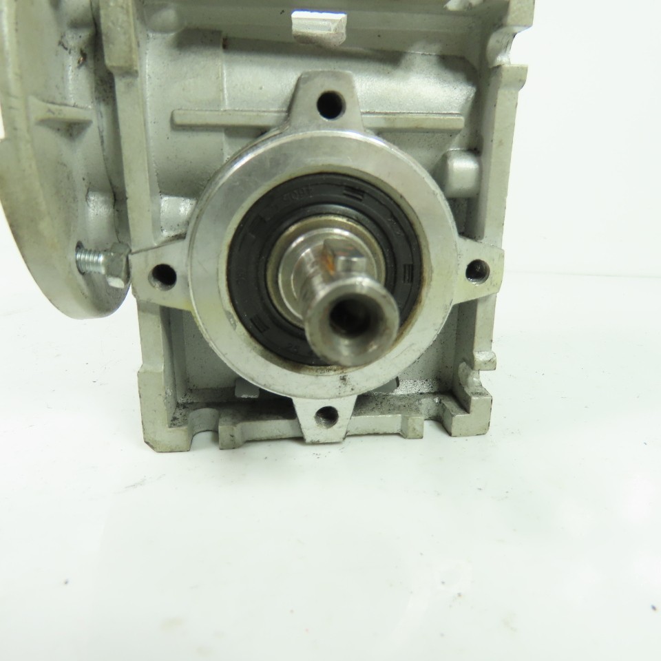 Transtecno TCM030 10:1 Ratio Gear Reducer 14mm Output Shaft 7/16″ Input Shaft