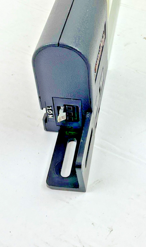 HOFFMAN LF120V15 INDUSTRIAL PANEL LIGHT 115VAC .13A 50/60HZ ***LOTOF2***