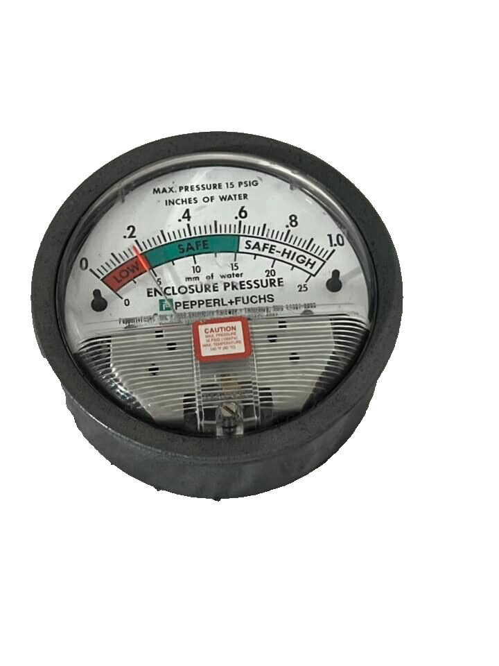 Pepperl + Fuchs 195106-00 Enclosure Water Pressure Gauge 15PSIG GREET USED.