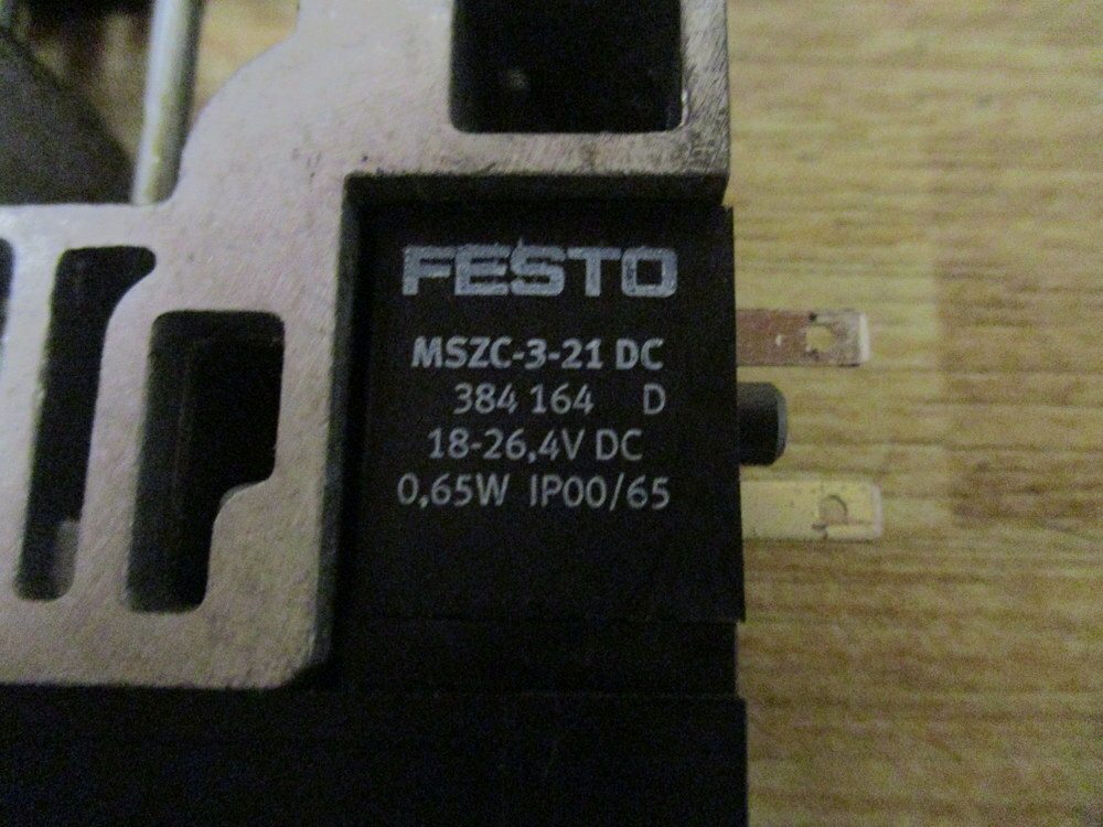 Festo 161 360 Valve CPV14-M1H-5LS-1/8 18-26.4VDC Coil