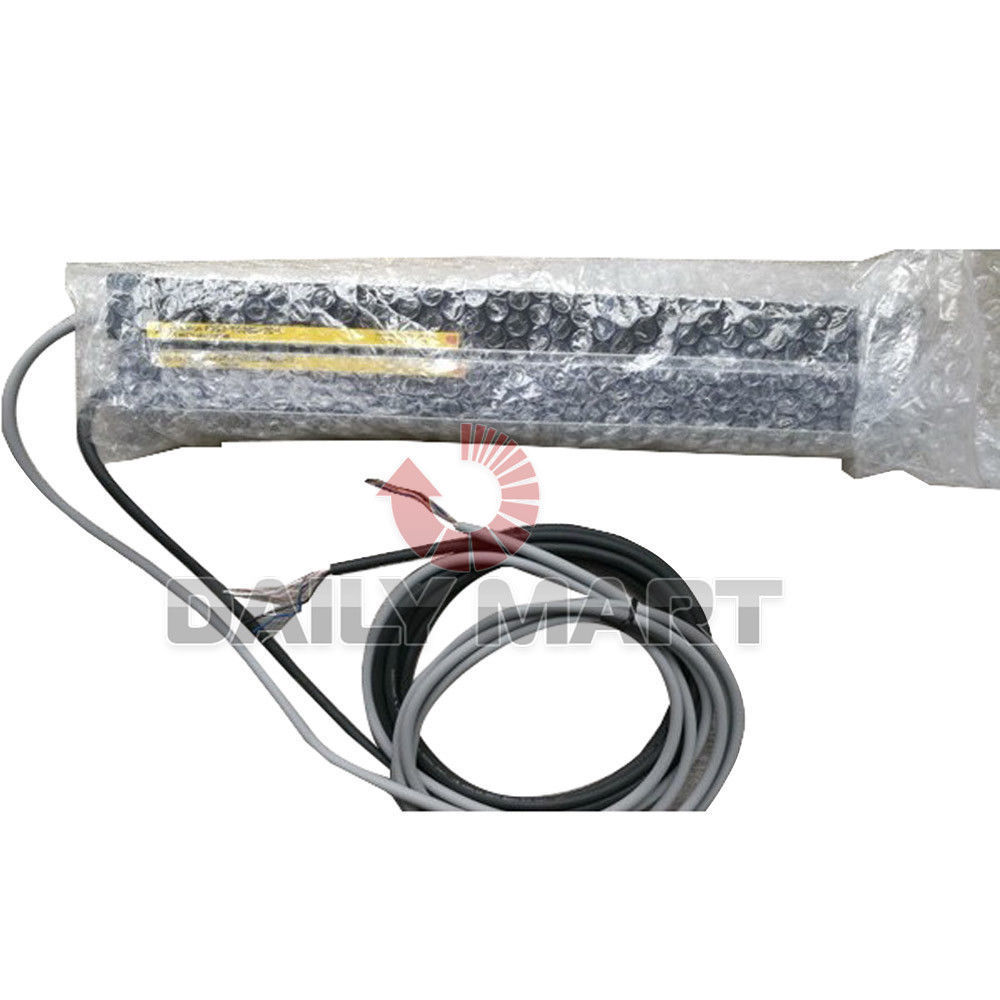 Brand New In Box Omron F3SJ-E0385?N25 F3SJE0385?N25