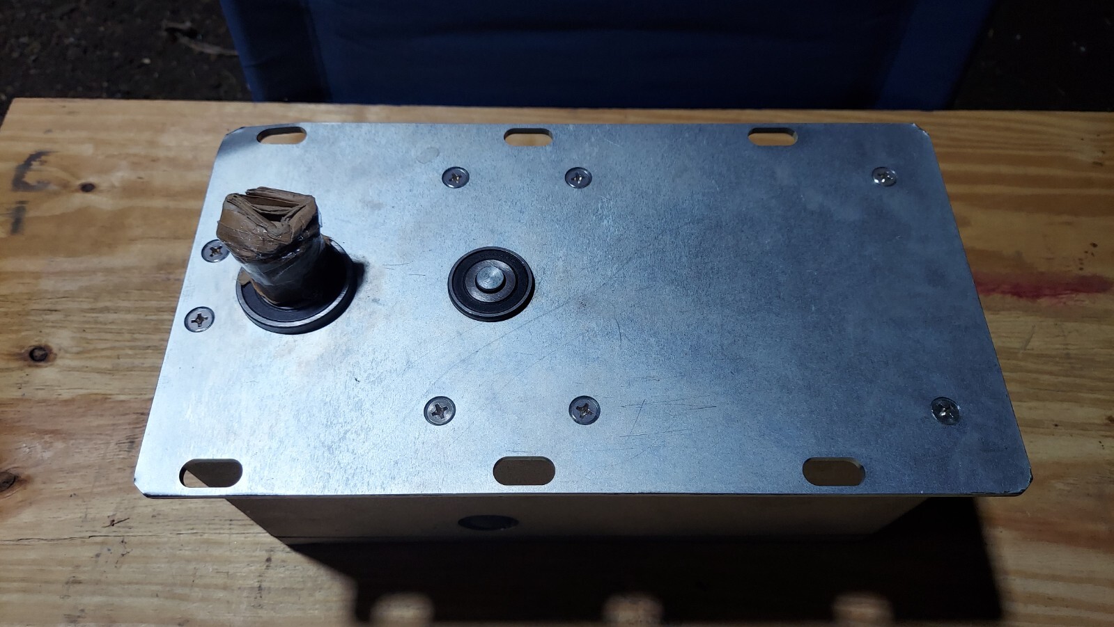 New Neptronic UM010 Torque Actuator BENT MOUNTING FOOT SEE LAST 4 PICTURES