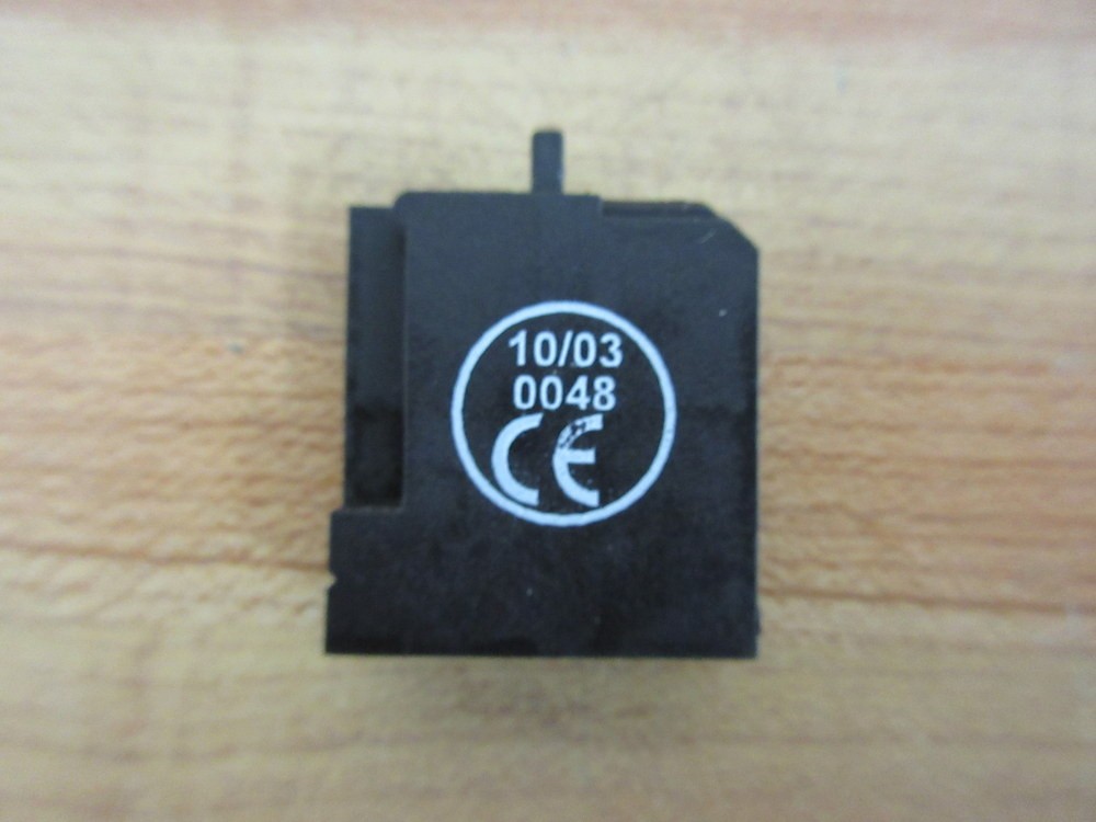 Elan Schmersal Z02 Contact Block (Pack of 10)