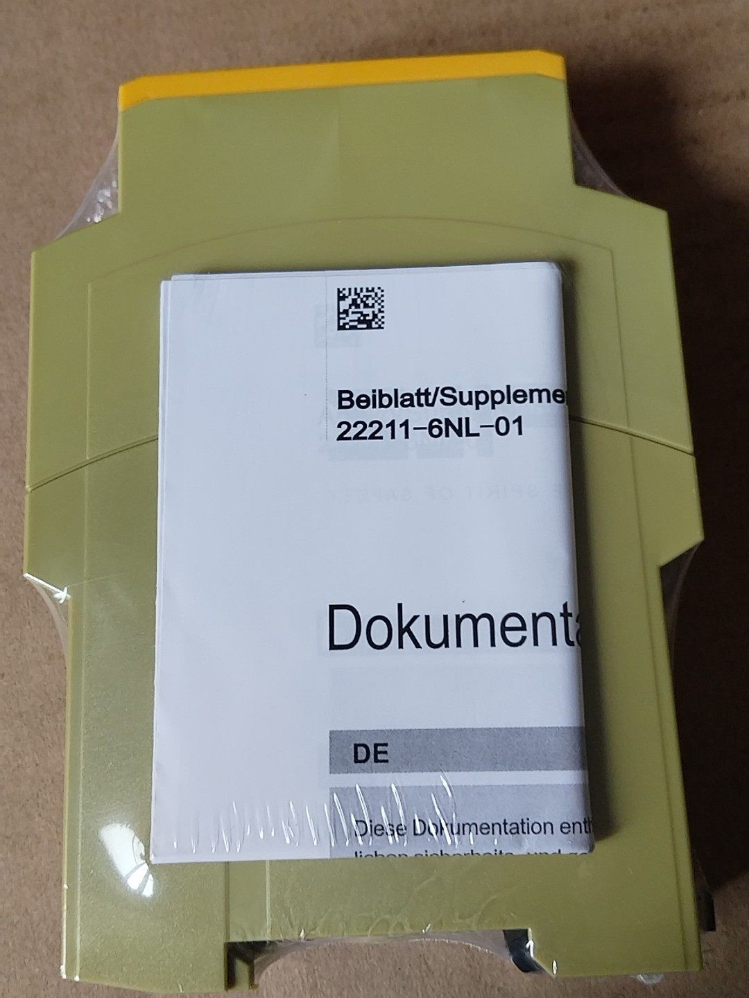 1P NEW PILZ PNOZ X2.1 774306 24VAC Accept counteroffer
