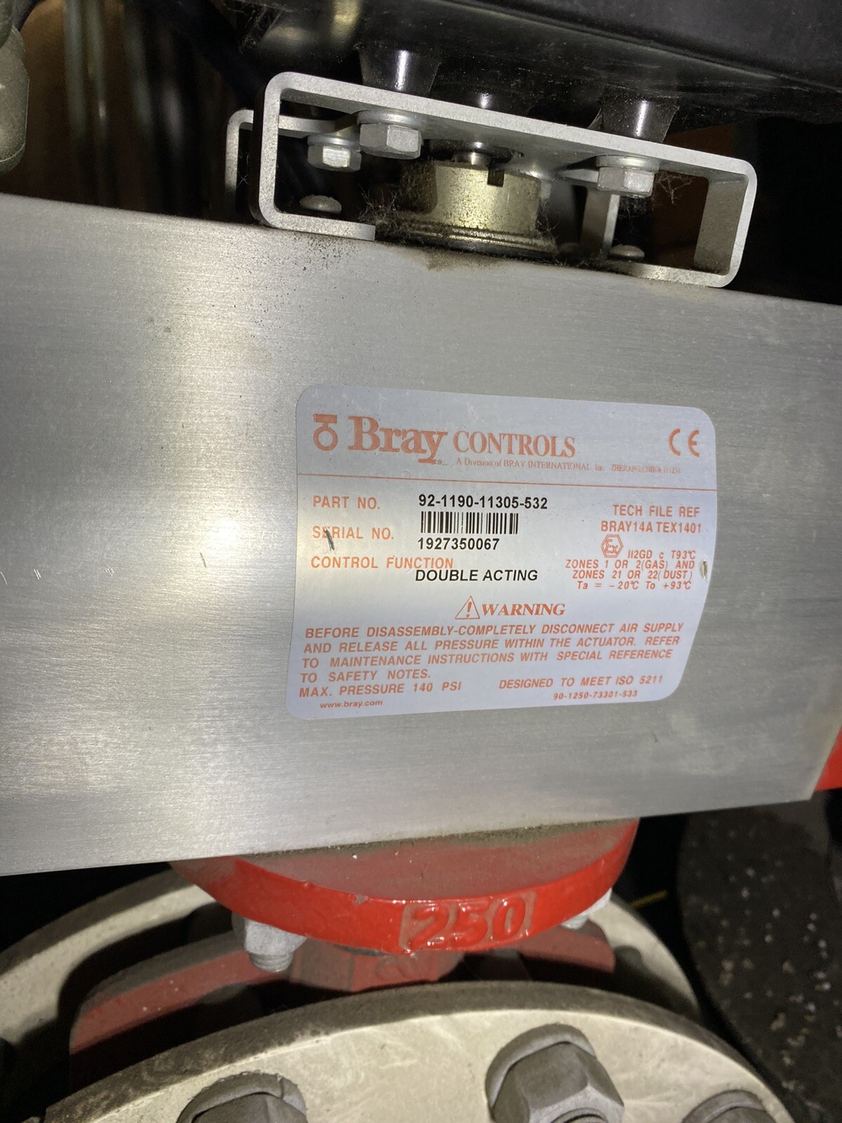 BRAY CONTROLS 92-1190-11305-532 USED ACTUATOR W/ BUTTERFLY VALVE