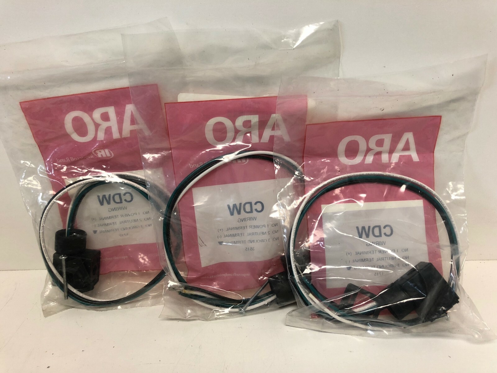SET OF 3 NEW IN BAG! ARO SOLENOID VALVE TERMINAL HEAD CONNECTORS CDW