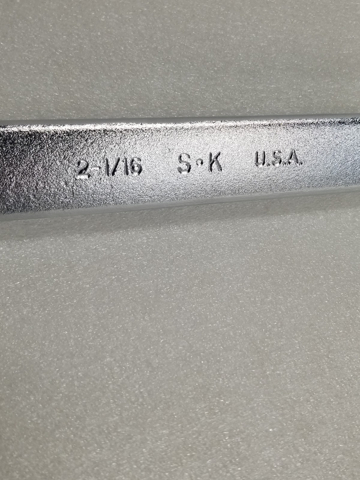S-K Tools C66 Combination Wrench 2-1/16″ SurGrip 12-Pt 27-1/4″-OAL Made in USA