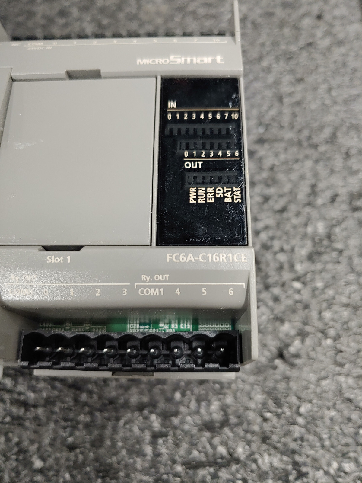 IDEC FC6A-C16R1CE FC6A MicroSmart PLC 16IO CPU 24VDC Relay