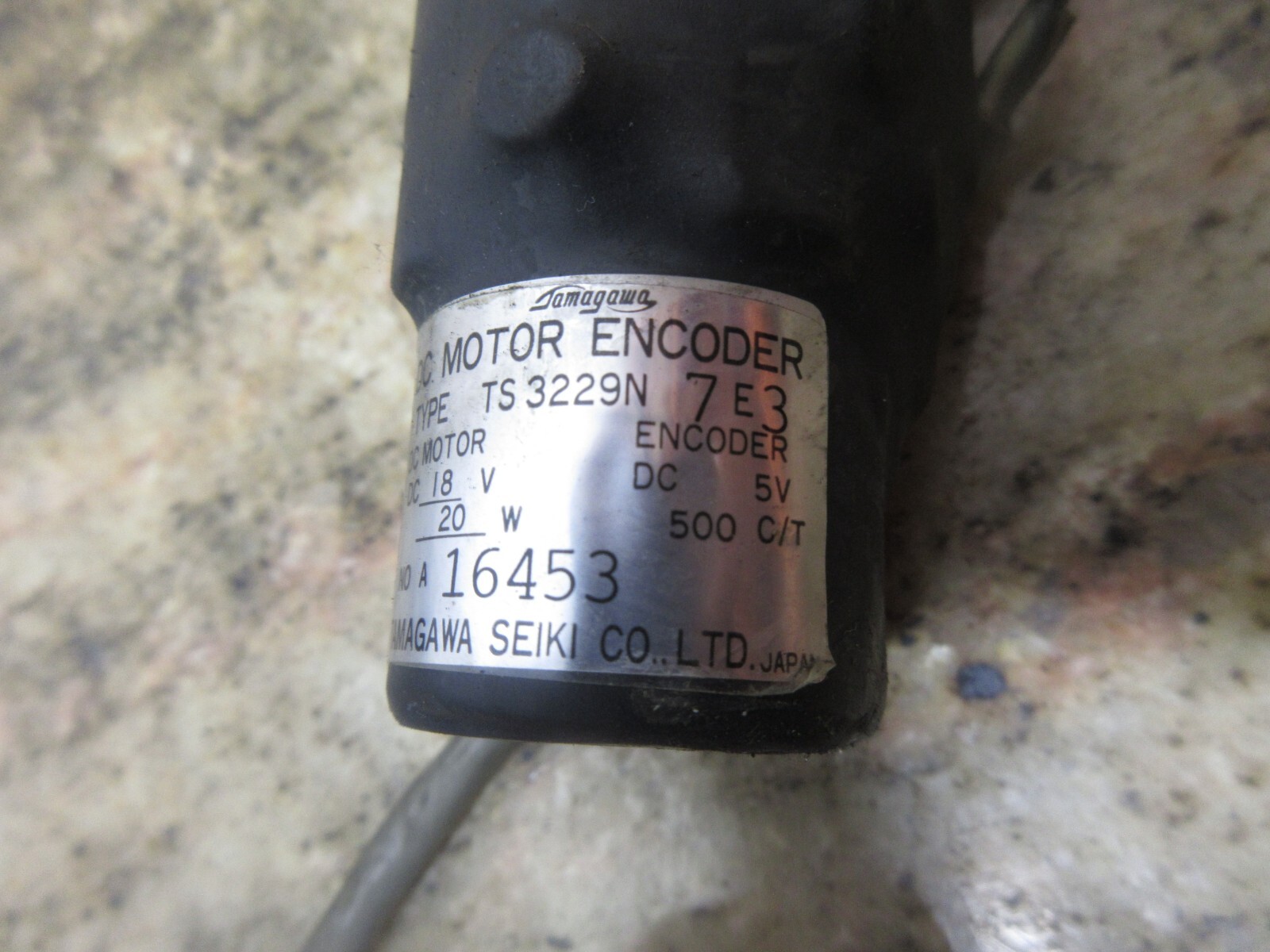 TAMAGAWA DC MOTOR ENCODER TS 3229N 7E3 18V 20W 16453
