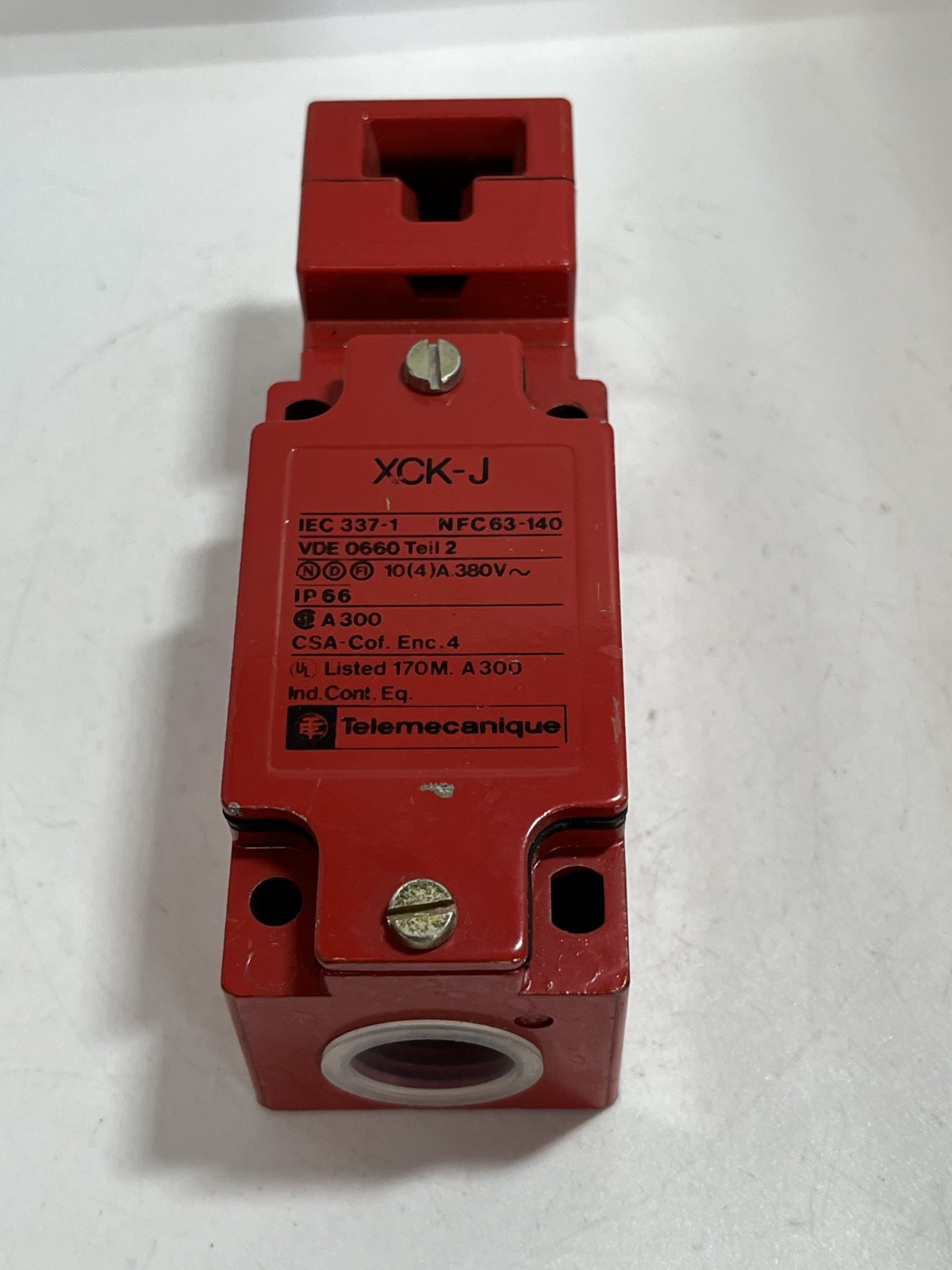 TELEMECANIQUE XCK-J5970 SAFETY INTERLOCK SWITCH 10A 380V NNB