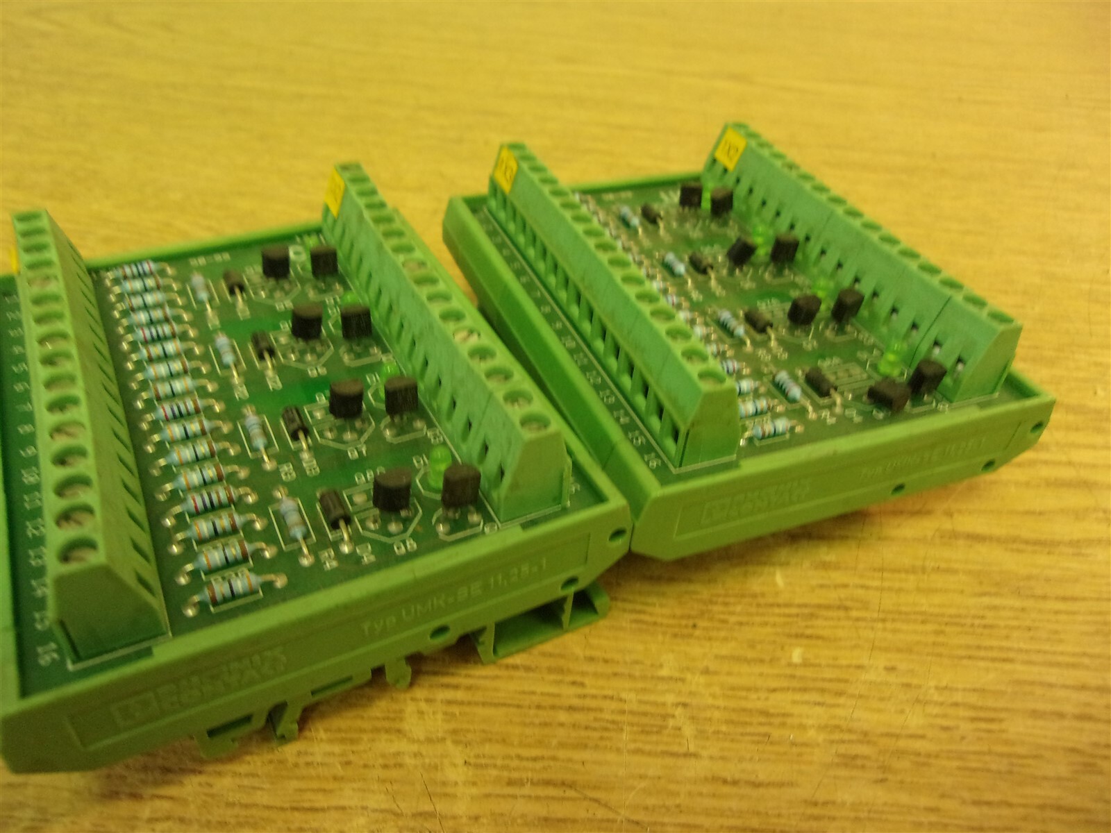 UCL CST495 LC Phoenix Contact UMK-SE 11 25-1, Lot of 2 *FREE SHIPPING*