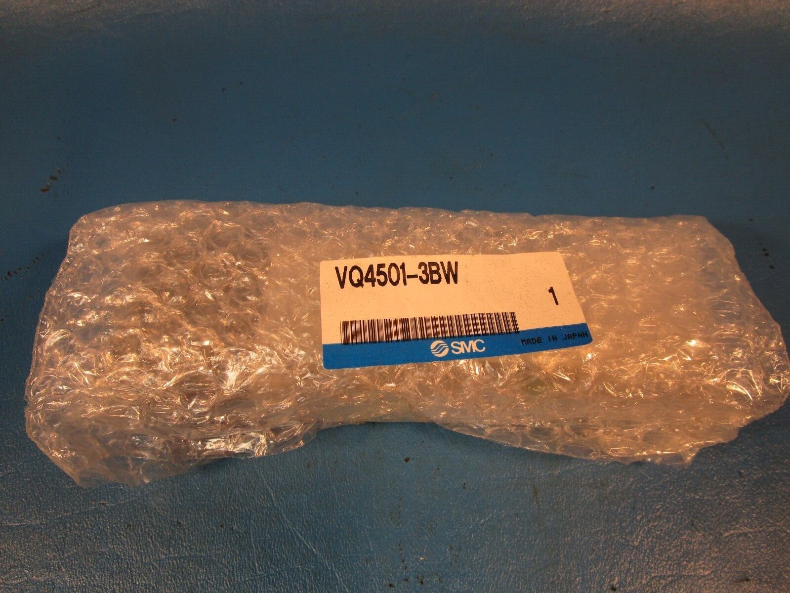 SMC VQ4501-3BW valve, 3 position, plug-in(ac), VQ4000 VALVE, SOL 4/5-PORT