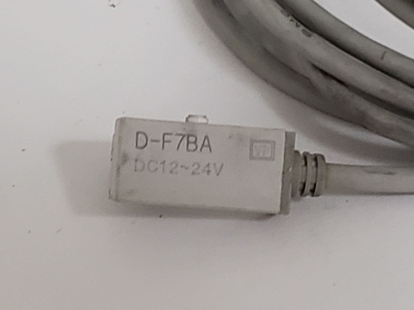SMC D-F7BA AUTO SWITCH 12-24 VDC 1/2 METER CABLE 2 WIRE