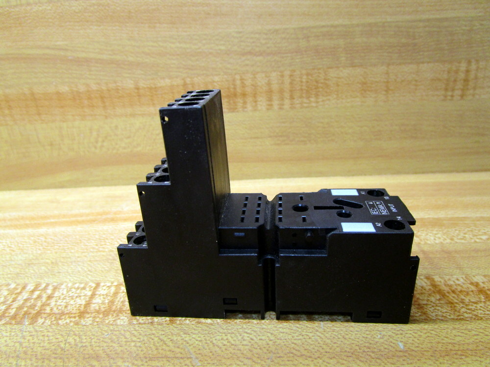 Schneider Electric RXZE2S114M Relay Socket