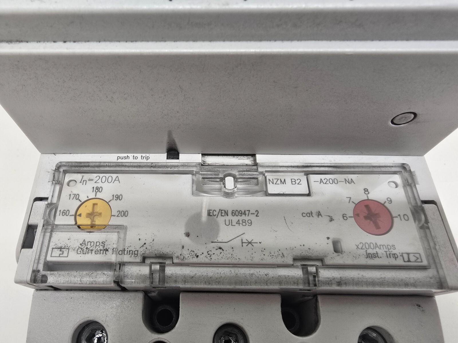 GOOD USED! MOLLER 3-POLE 200A DISCONNECT SWITCH DIN-VDE-0660 NZM-2 W/ HANDEL ROD
