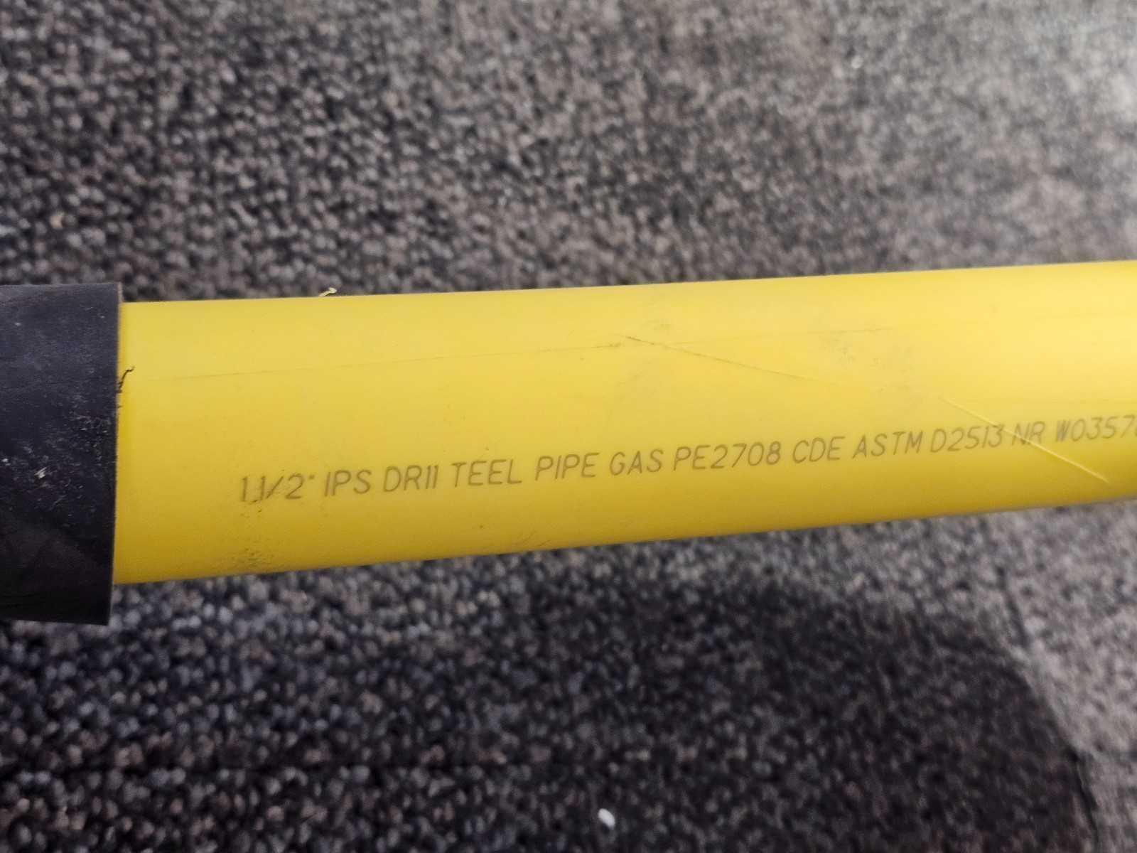 1 1/2″ IPS Anodeless Riser with Con-Stab end SDR-11 For underground PE Pipe