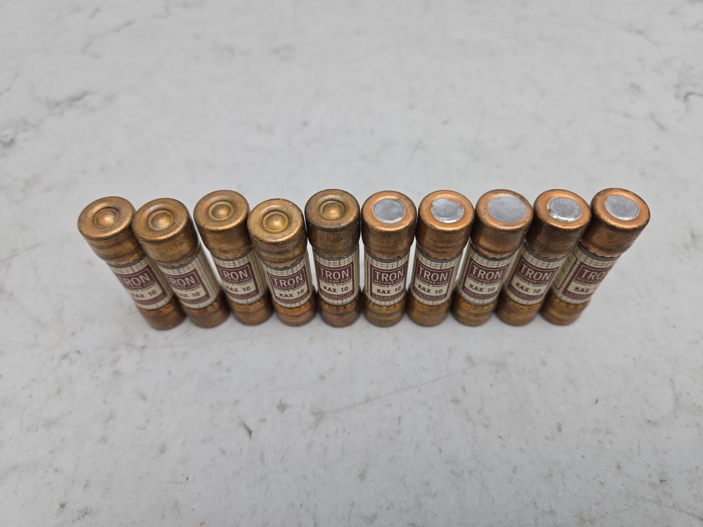 10 Pack Bussmann Tron Limitron KAX-10 Rectifier Fuse 250Vac 10A Amp KAX10 New