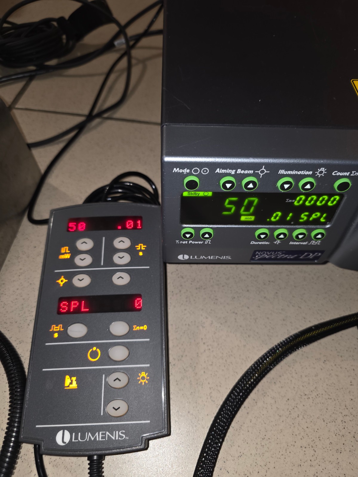 LUMENIS NOVUS SPECTRA DP LASER SYSTEM LIO and Zeiss attachments