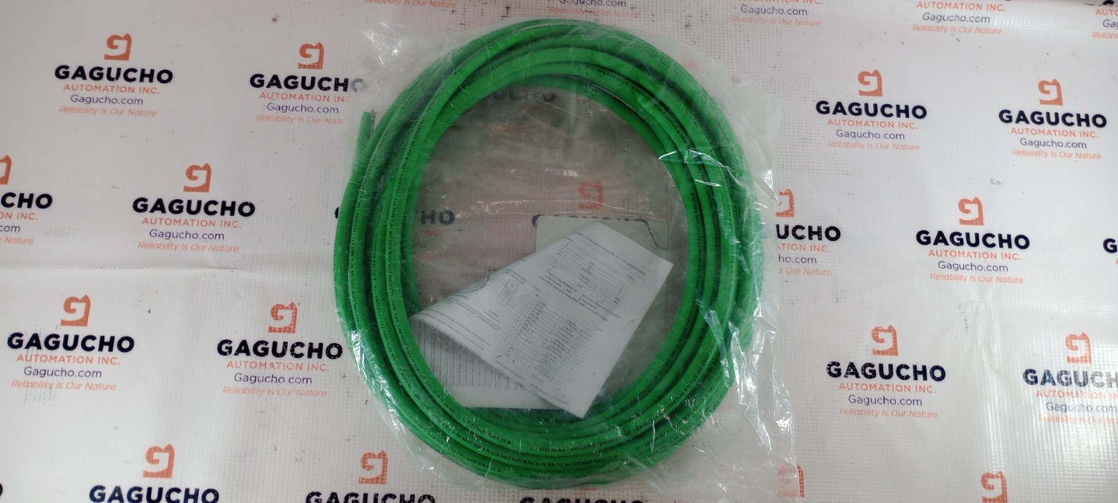 SURPLUS Allen-Bradley 2090-CFBM7DF-CEAF12, POWER AND FEEDBACK CABLE USA SELLER
