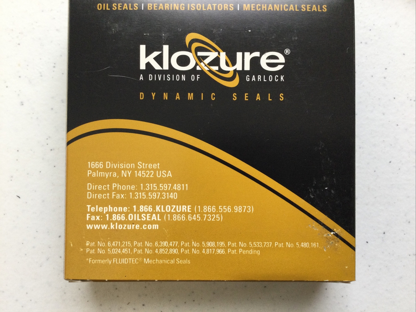 NEW GARLOCK-KLOZURE 25006-2118 DYNAMIC OIL SEAL, 23X2118, FREE SHIPPING