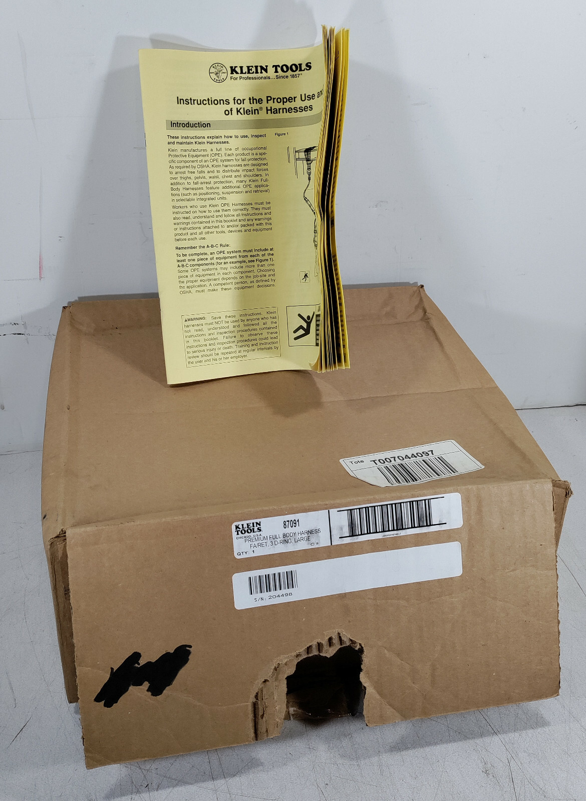 1 NEW KLEIN 87091 SAFETY HARNESS SIZE LARGE w/ MILLER LANYARD NIB **MAKE OFFER**