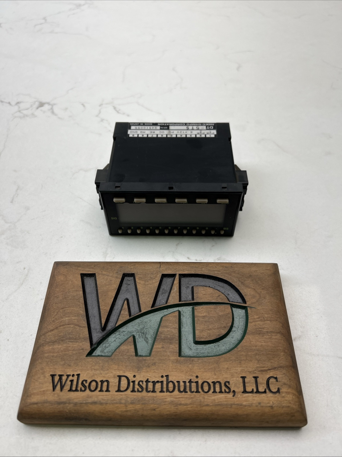 Nidec DT-5TX/DT-5TS Tachometer Instruction Manual