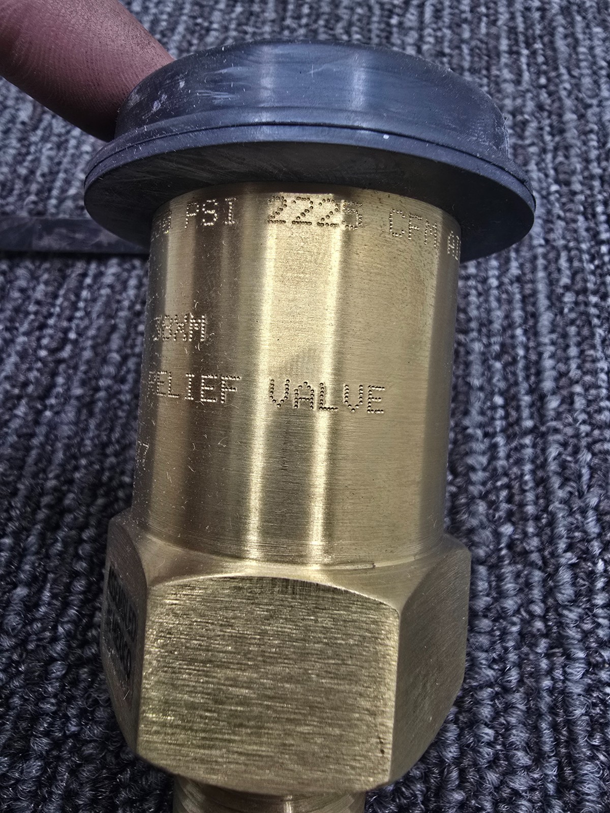H185-250: Valve-External Relief 3/4″ Mpt 250 Psi