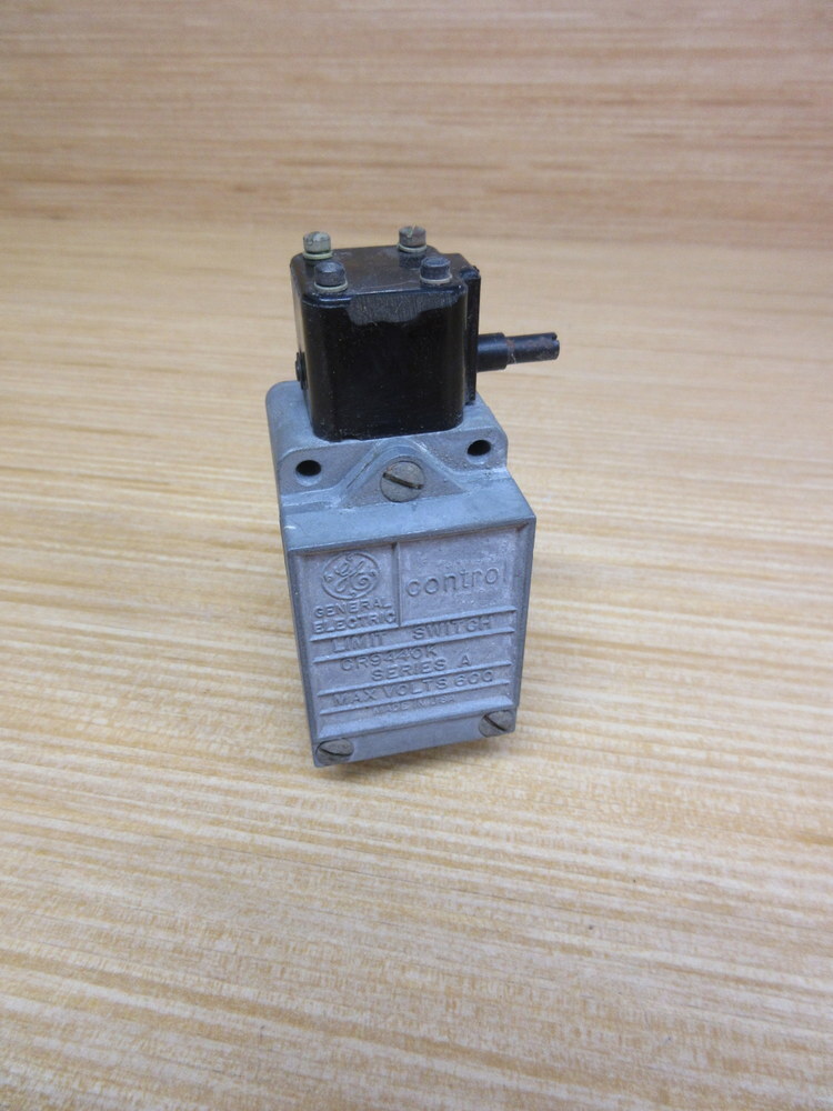 GE General Electric CR9440K1J1 Limit Switch Series A