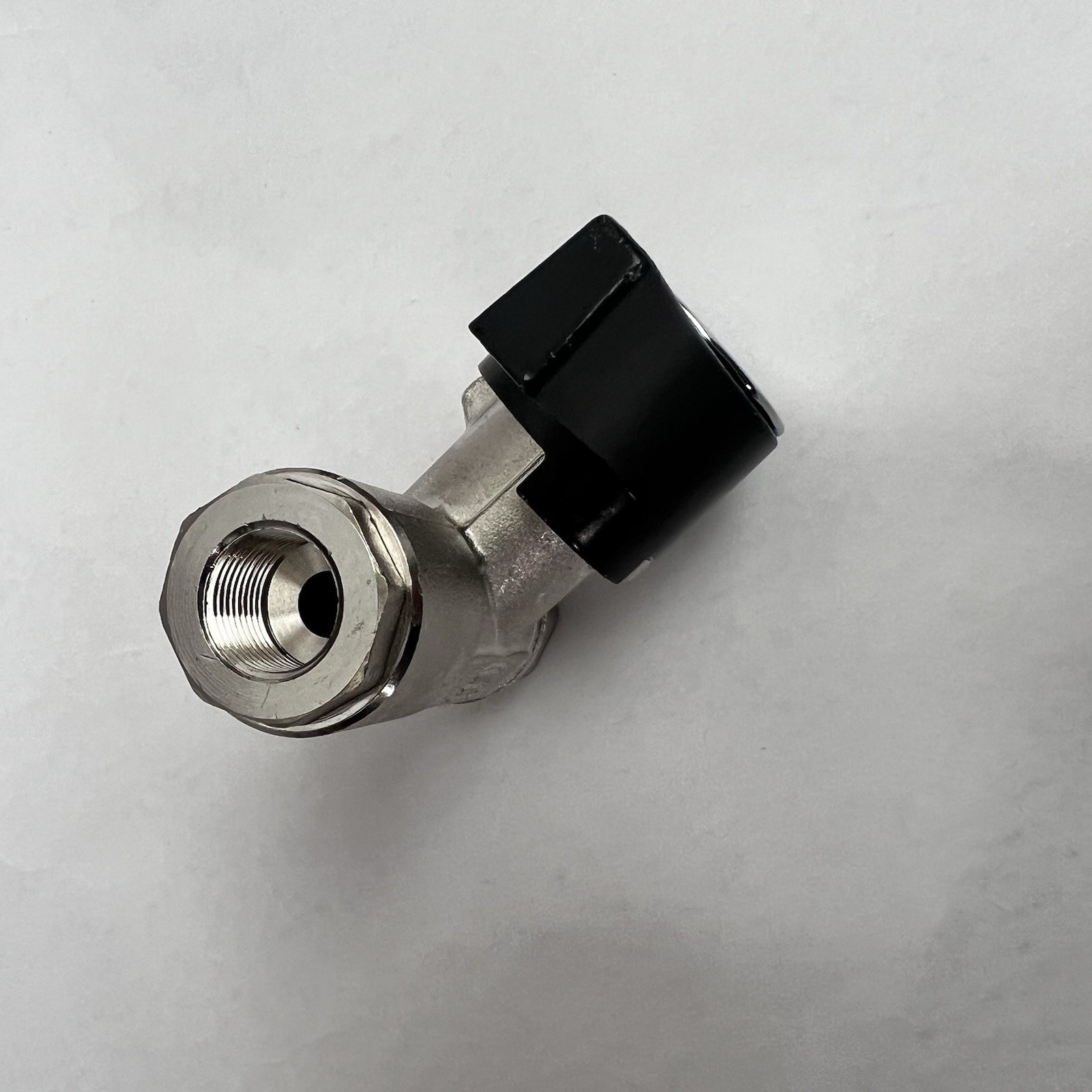 MTM HYDRO BALL VALVE FOR 3/8″ FEMALE BSP 3000PSI