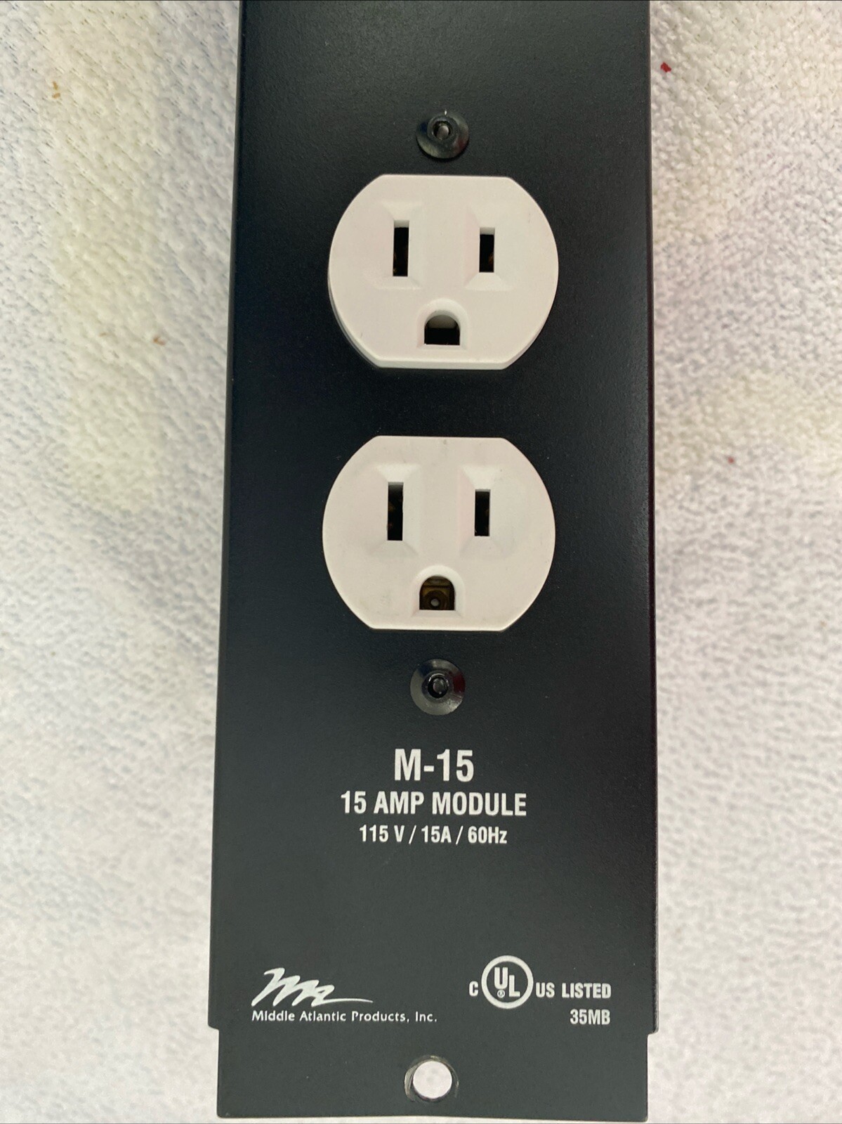 Middle Atlantic Products MPR 15A AMP Duplex Module Model # M-15 ( 115 V/15A/60Hz